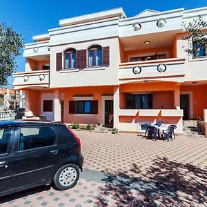 Appartement Brane - Free Parking, Zadar